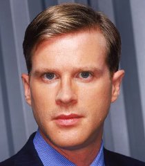 Cary Elwes - Agente Brad Follmer