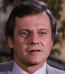 Cliff Barnes (Ken Kercheval)