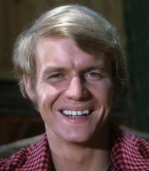 Joshua Bolt (David Soul)