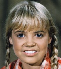 Holly Marshall	(Kathy Coleman)