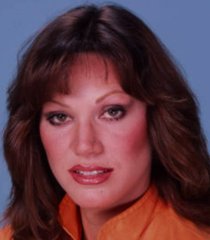 Sandy Harper (Pamela Hensley)