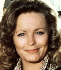 Melanie Slozar (Trish Stewart)