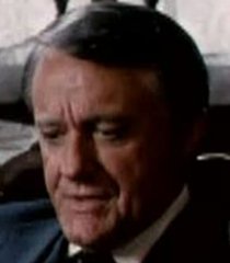 Vilão Sem Nome (Robert Vaughn)