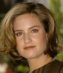 Laura Michaels Kelly (Sherry Stringfield)