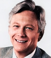 George Henderson (Bruce Davison)