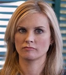 Detetive Laura Murphy (Bonnie Somerville)