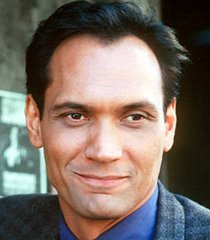 Det. Bobby Simone (Jimmy Smits)