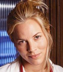 Dra. Anna Del Amico (Maria Bello)