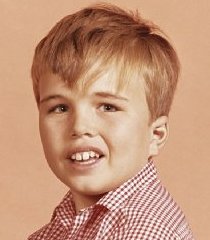 Mark Wedloe (Clint Howard)