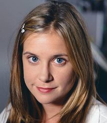 Dra. Lucy Knight (Kellie Martin)