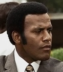 Steve Bruce (Fred Williamson)