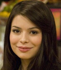 Carly Shay (Miranda Cosgrove)