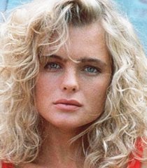 Shauni McClain (Erika Eleniak)