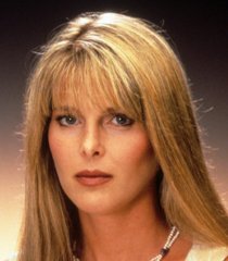 Ashley Hunter-Coddington (Catherine Oxenberg)