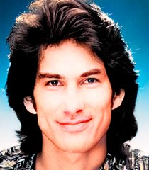 Marcos (Randy Vasquez)