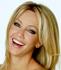 Caitlin Moore (Heather Locklear)