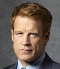 Oliver Richard (Mark Valley)