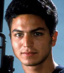 Eduardo Cruz (Benjamin Bratt)