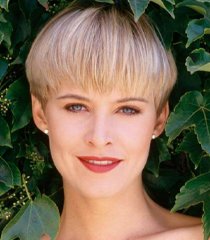 Jane Andrews Mancini (Josie Bissett)