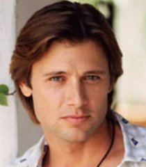 Jake Hanson (Grant Show)