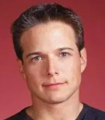 Bailey Salinger (Scott Wolf)