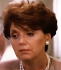 Lisbeth Berkeley-Smythe (Olga Russell)