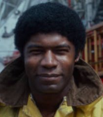 Stuff Wade (Dennis Haysbert)