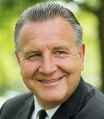 Fred Hammond (Herb Voland)