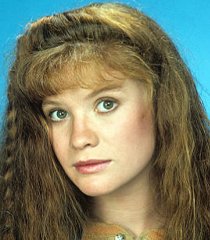 Simone Foster (Khrystyne Haje)